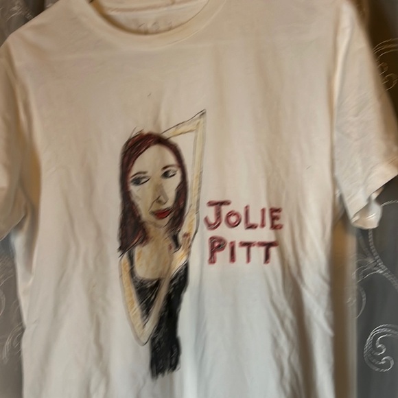Unfortunate Portrait Medium Jolie Pitt T-shirt - Picture 2 of 7